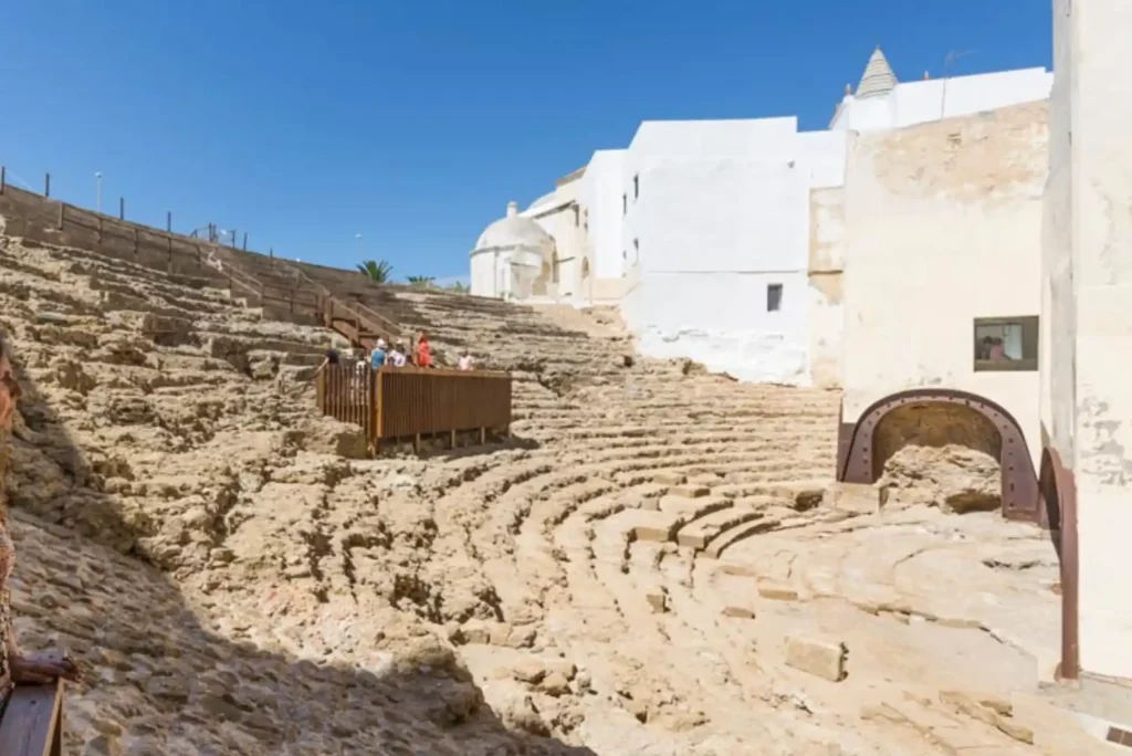 Free Tour Cádiz the Best Way to Explore Ancient Ruins