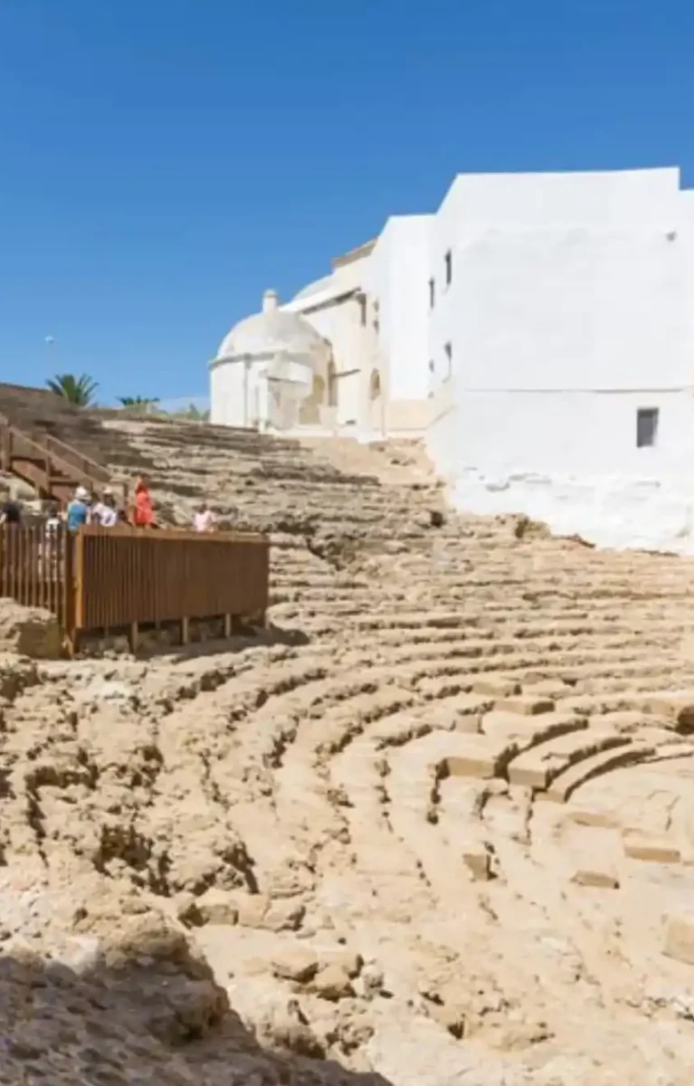 Free Tour Cádiz the Best Way to Explore Ancient Ruins