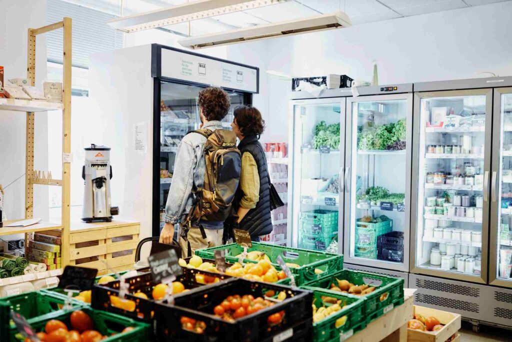 Stores With Real Ranges