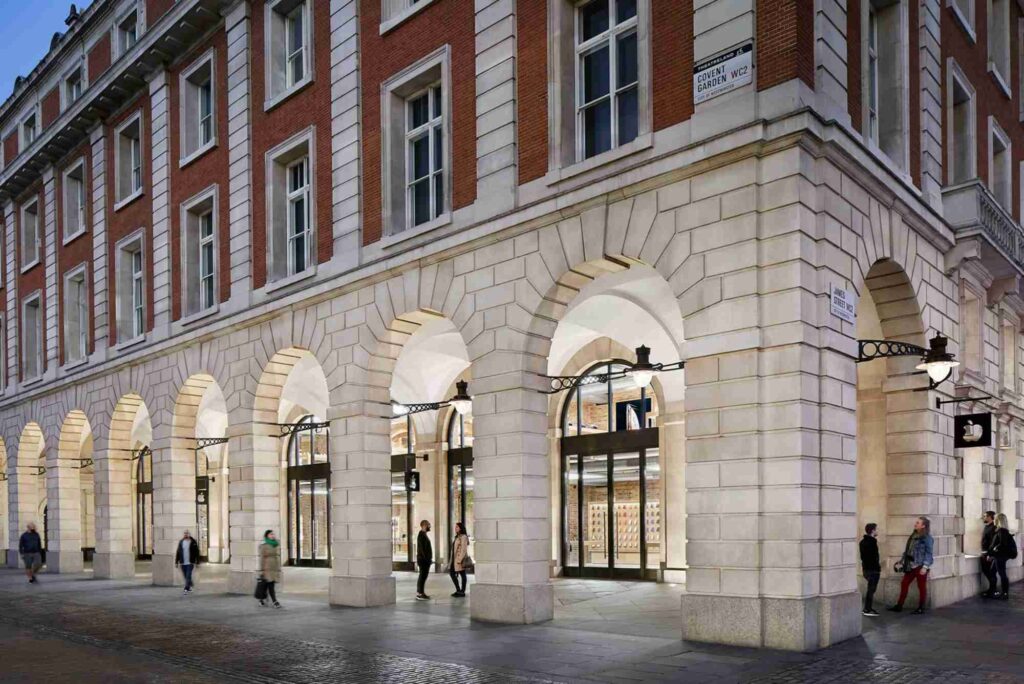 UK London Covent Garden Stores and Piazza Picks